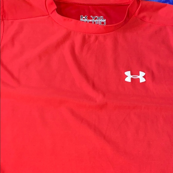 Under Armour Tee - Picture 2 of 3